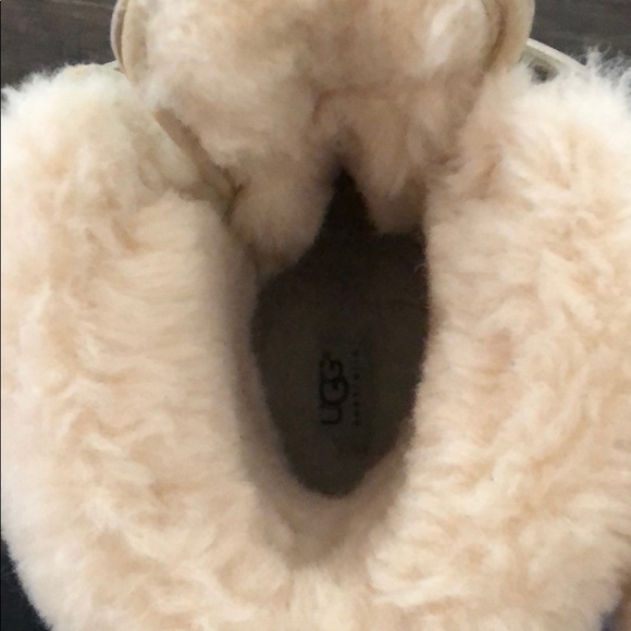 Ugg boots - Picture 3 of 3